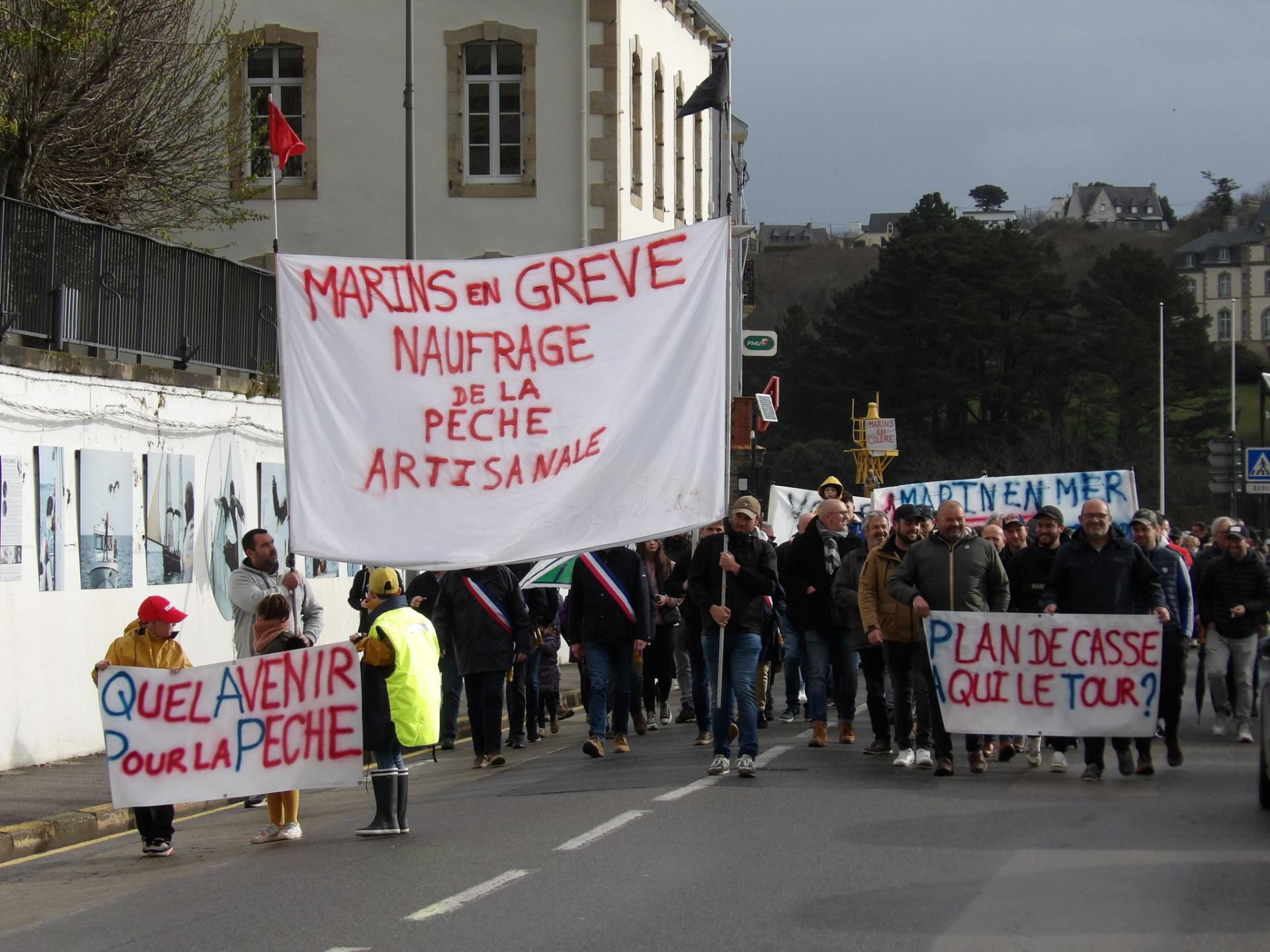 230401 marche soutien l