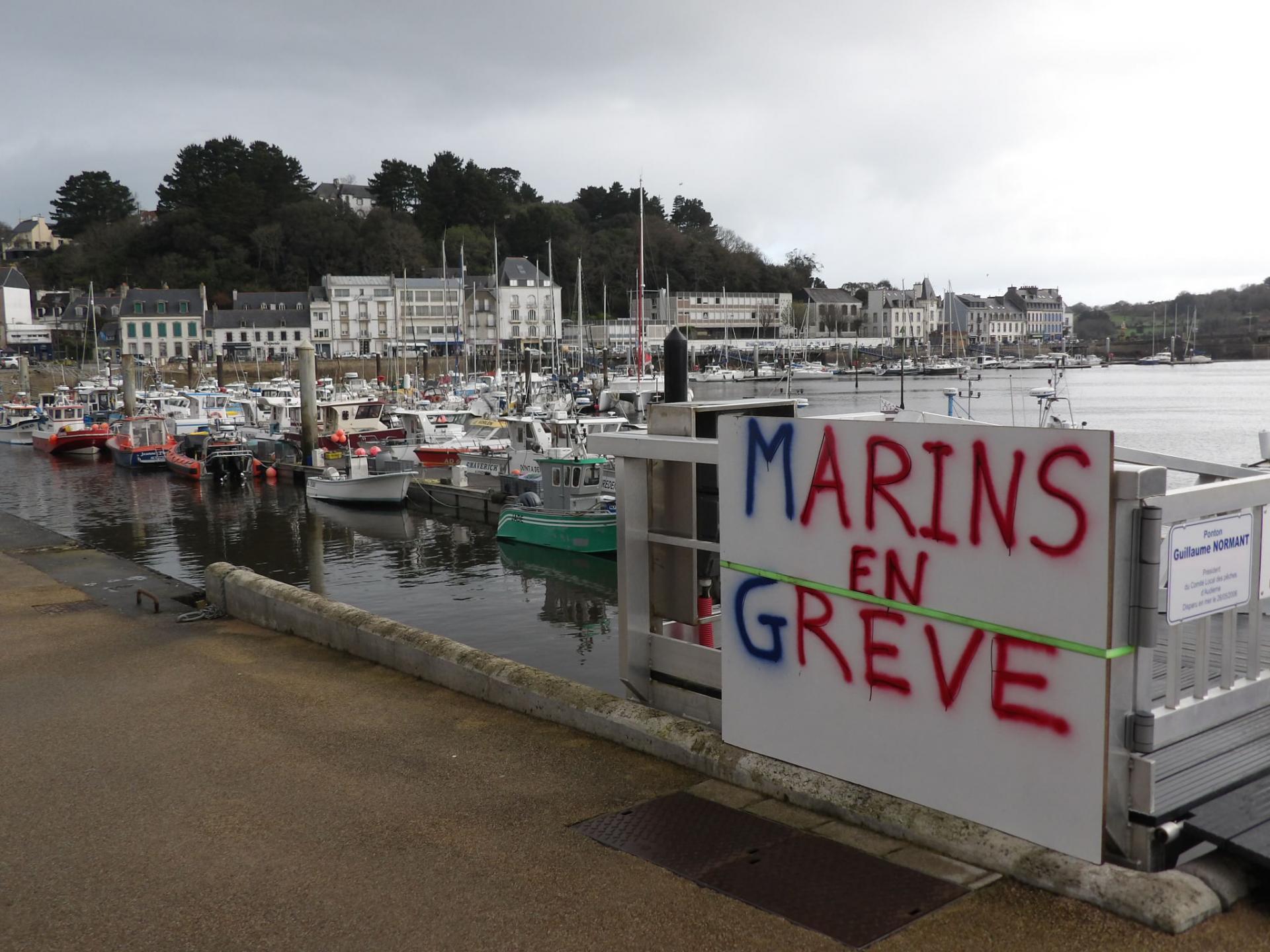 230401 marche soutien p